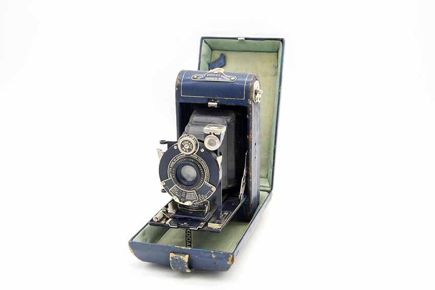 Kodak appareil photo ancien Kodak Reflex 2.25 x 2.25 avec étui  